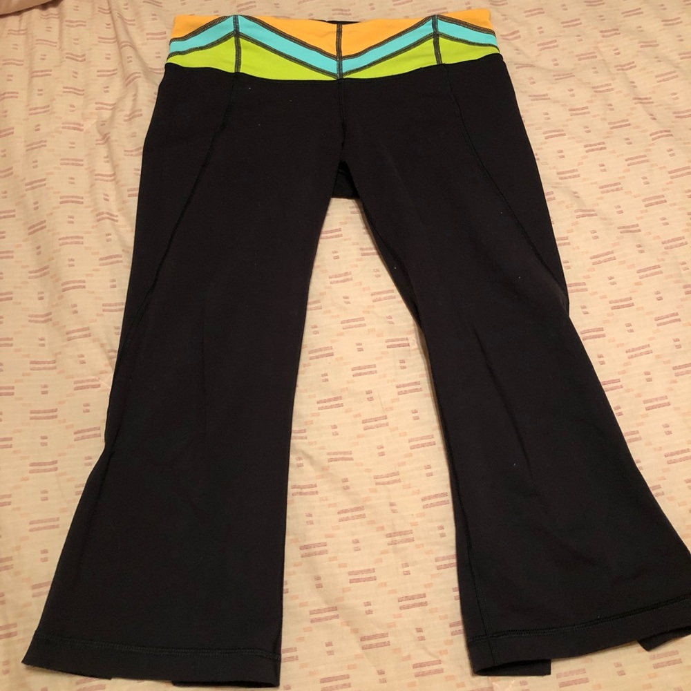 ADORABLE Lululemon Flared Crops with Cinched Waist
